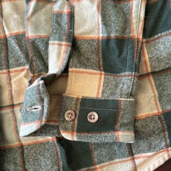 Pendleton Plaid 100%Virgin Wool Button Down‎ - Picture 9 of 12